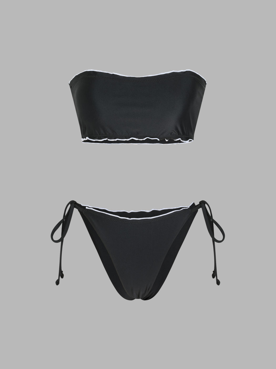 Solider, trägerloser, kontrastierender Bikini-Badeanzug