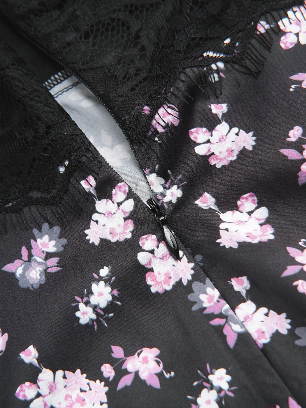 Geblümtes Midikleid mit V-Ausschnitt und Spitzenbesatz