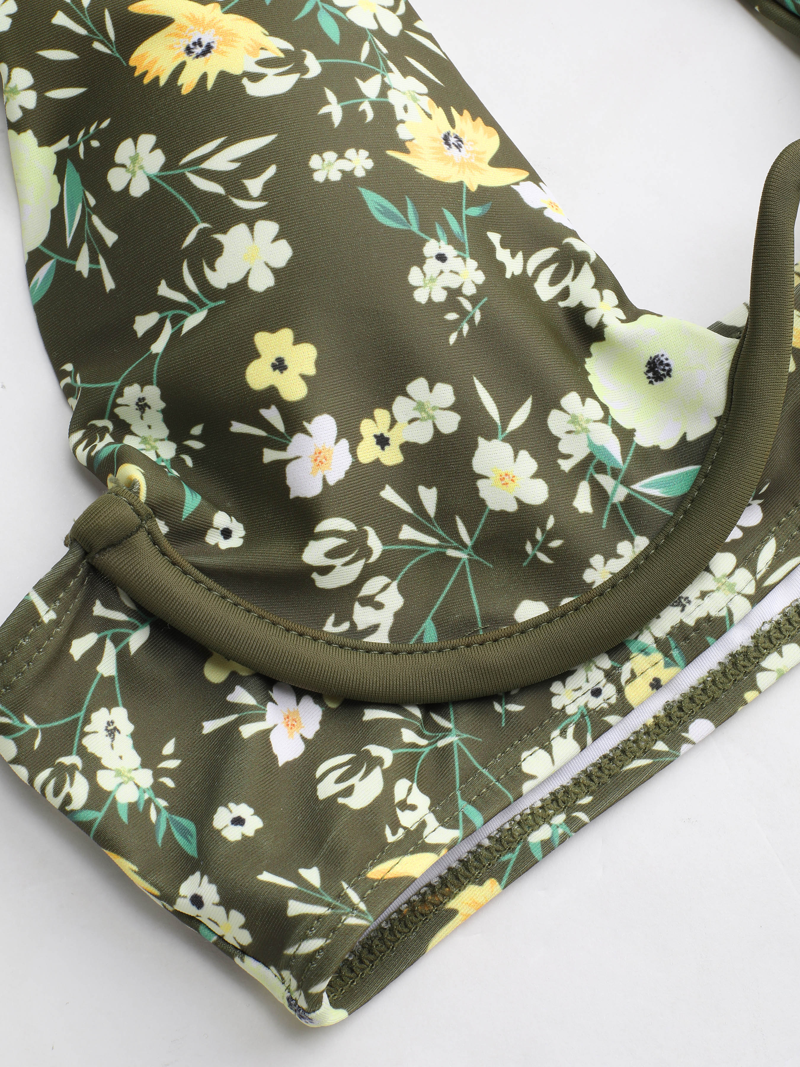 Cider◆ブロデリーアングレーズ ホルター ビキニ【送料込】 Underwire Halter Tie Side Bikini Swimsuit For Beach Vacation