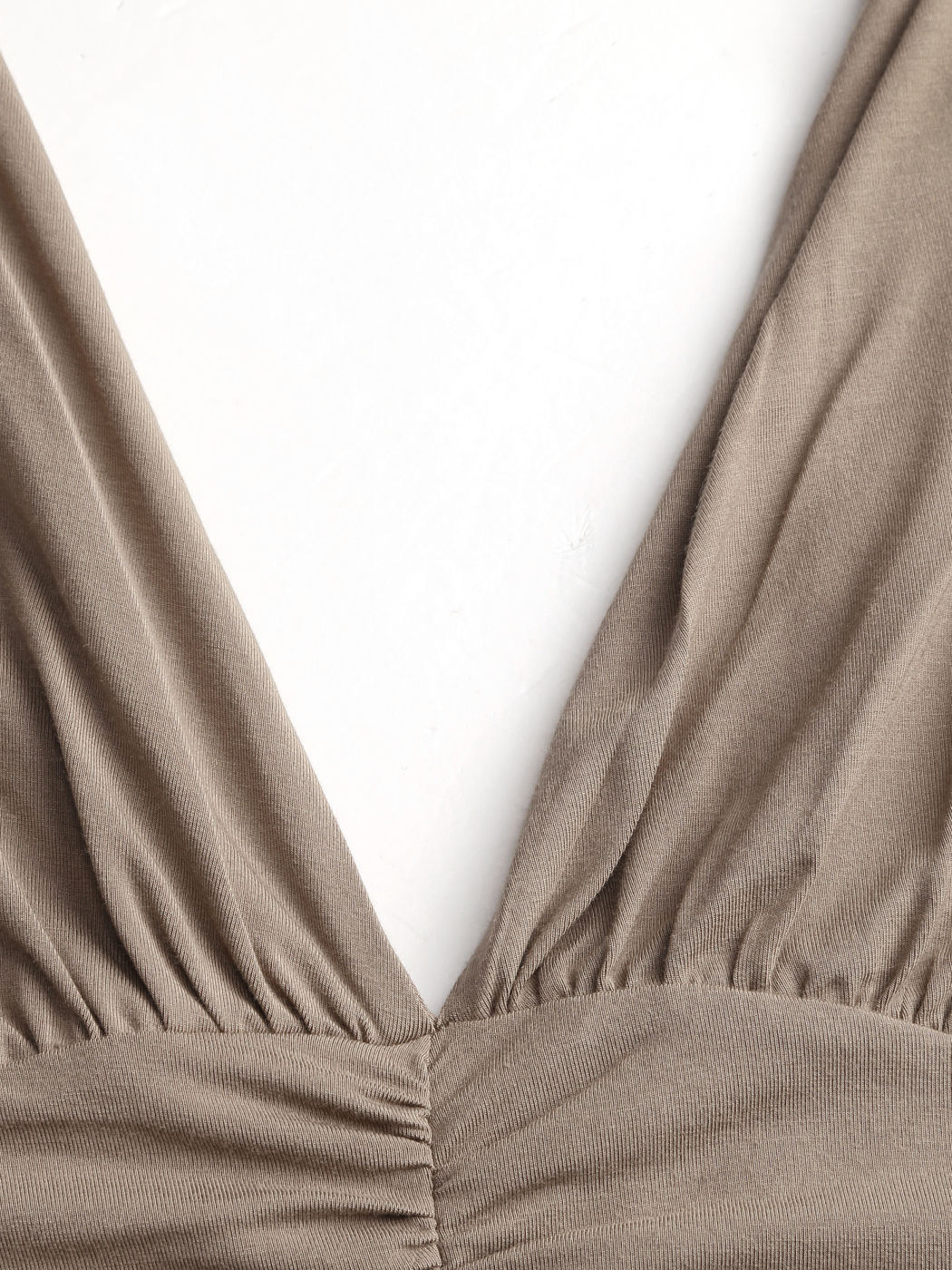 Festes, gerafftes, tiefes V-Minikleid