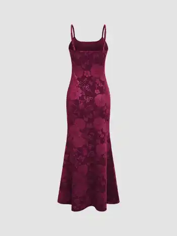 Samt-Maxikleid mit U-Ausschnitt und Blumenmuster