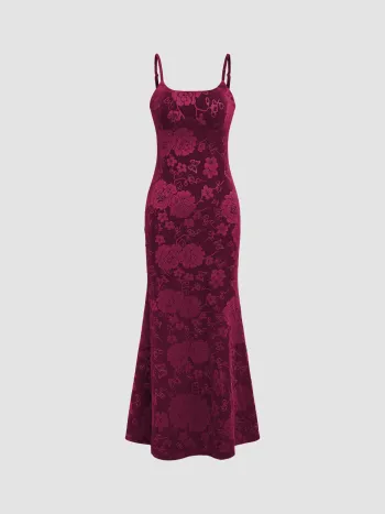 Samt-Maxikleid mit U-Ausschnitt und Blumenmuster