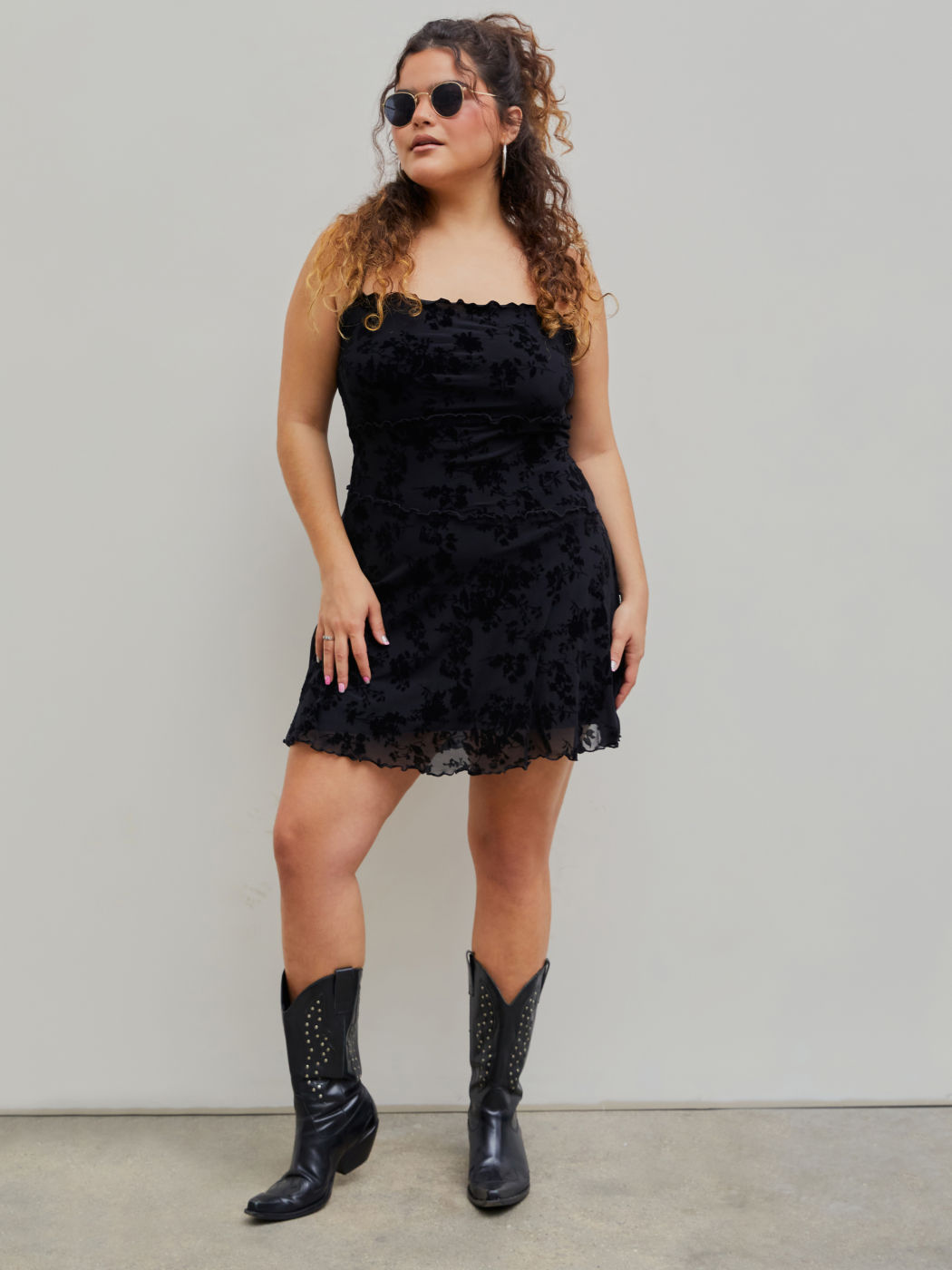 Minikleid mit floraler Spitze Kurve & Plus
