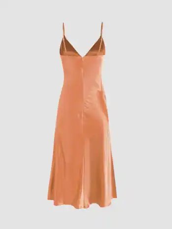 Robe longue satinée unie à col en V et camisole