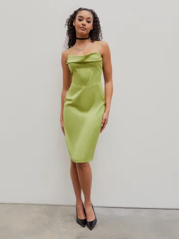 Ärmelloses Midikleid aus Satin mit festem Wasserfallausschnitt