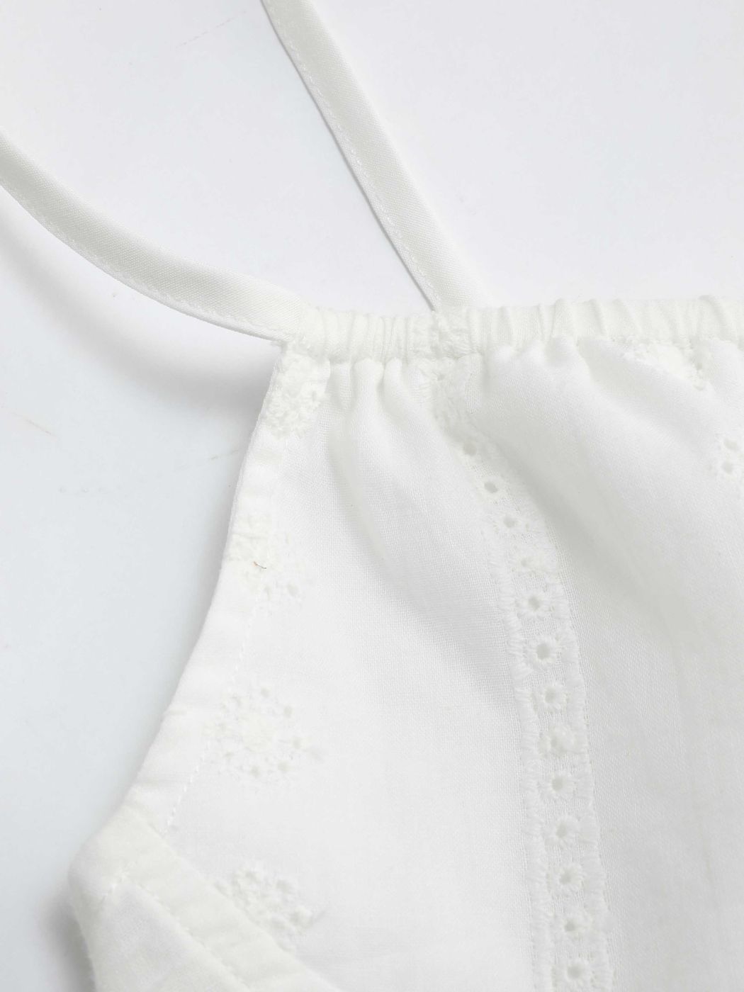 Geblümtes, aushöhlendes Cami-Crop-Top mit Kordelzug