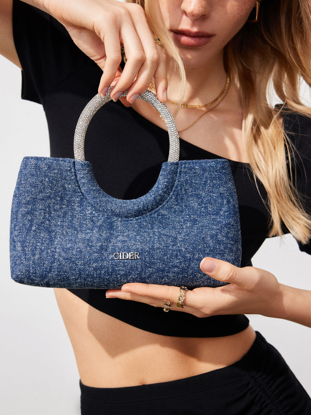 Umhängetasche aus Denim