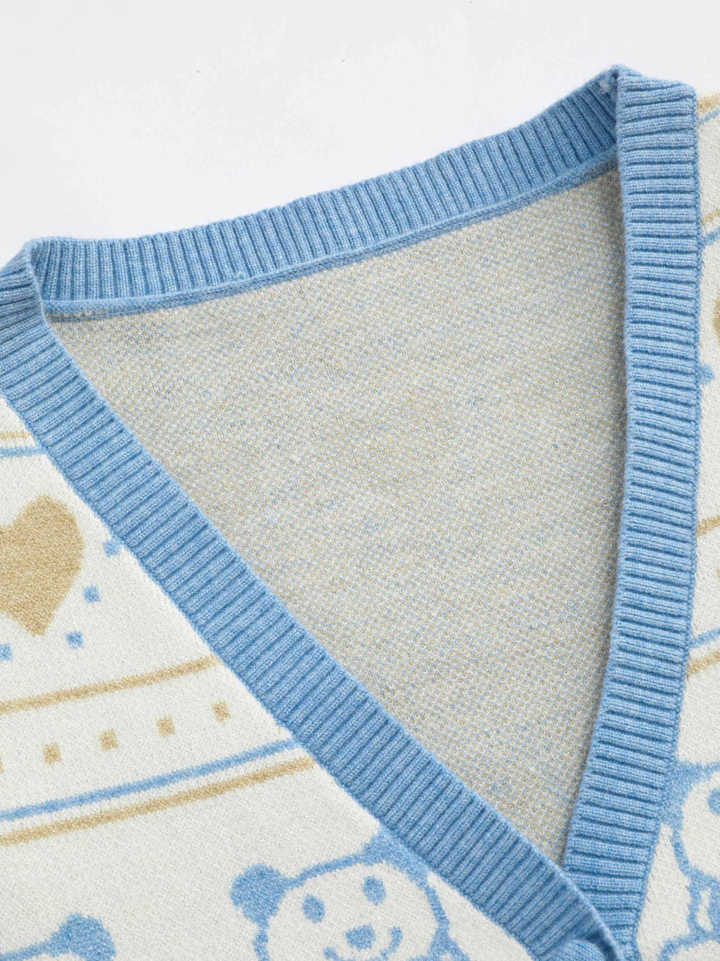 Contrasting Trim Button V-neck Knit Vest