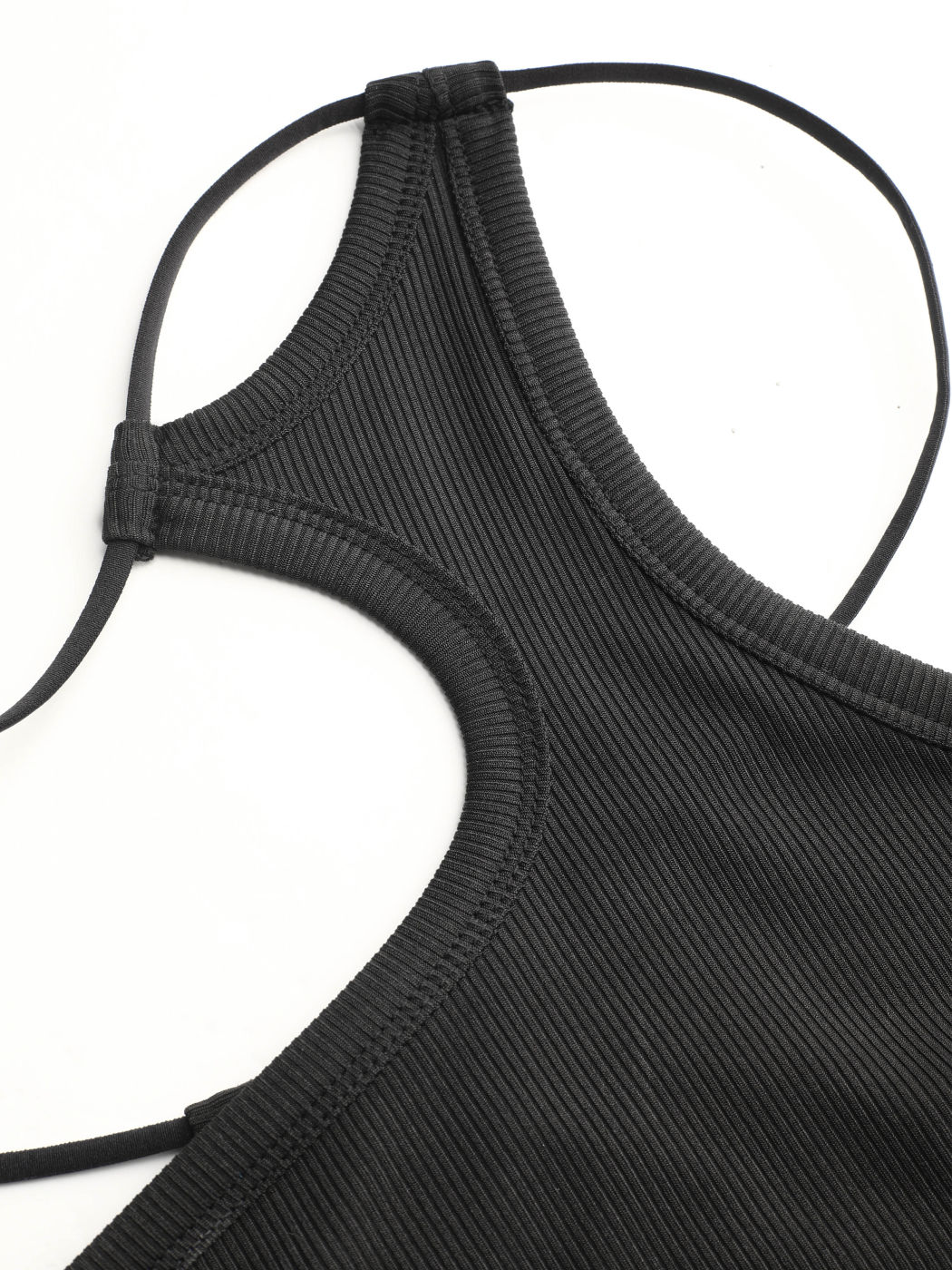Tanktop mit asymmetrischem Halsausschnitt