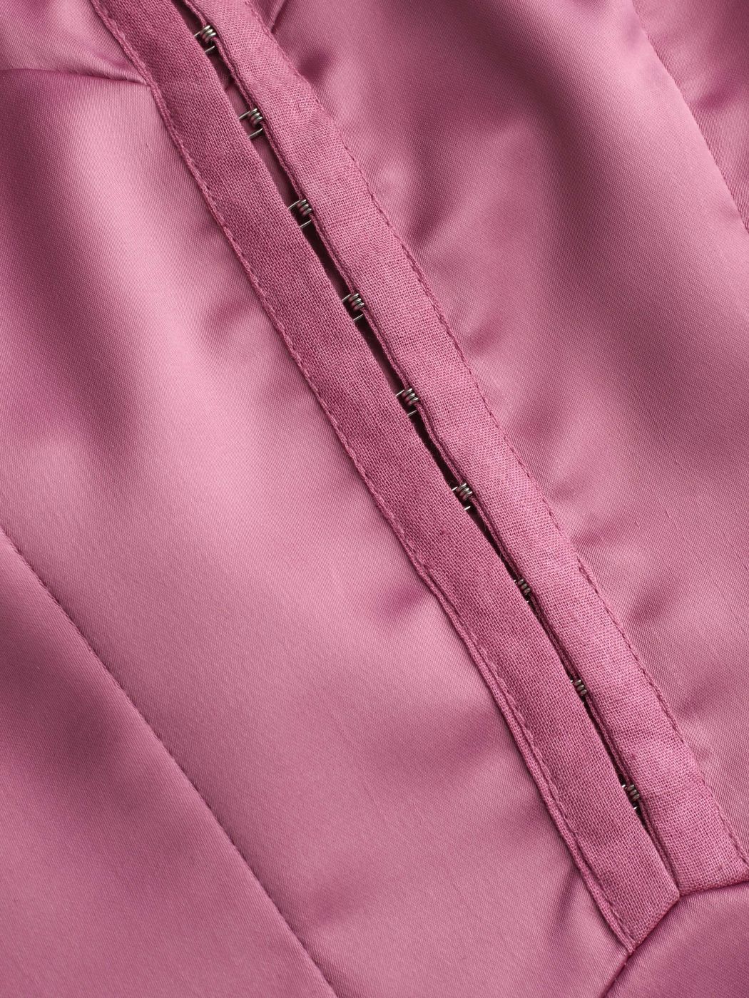 Midikleid aus Satin mit eckigem Ausschnitt Kurve & Plus