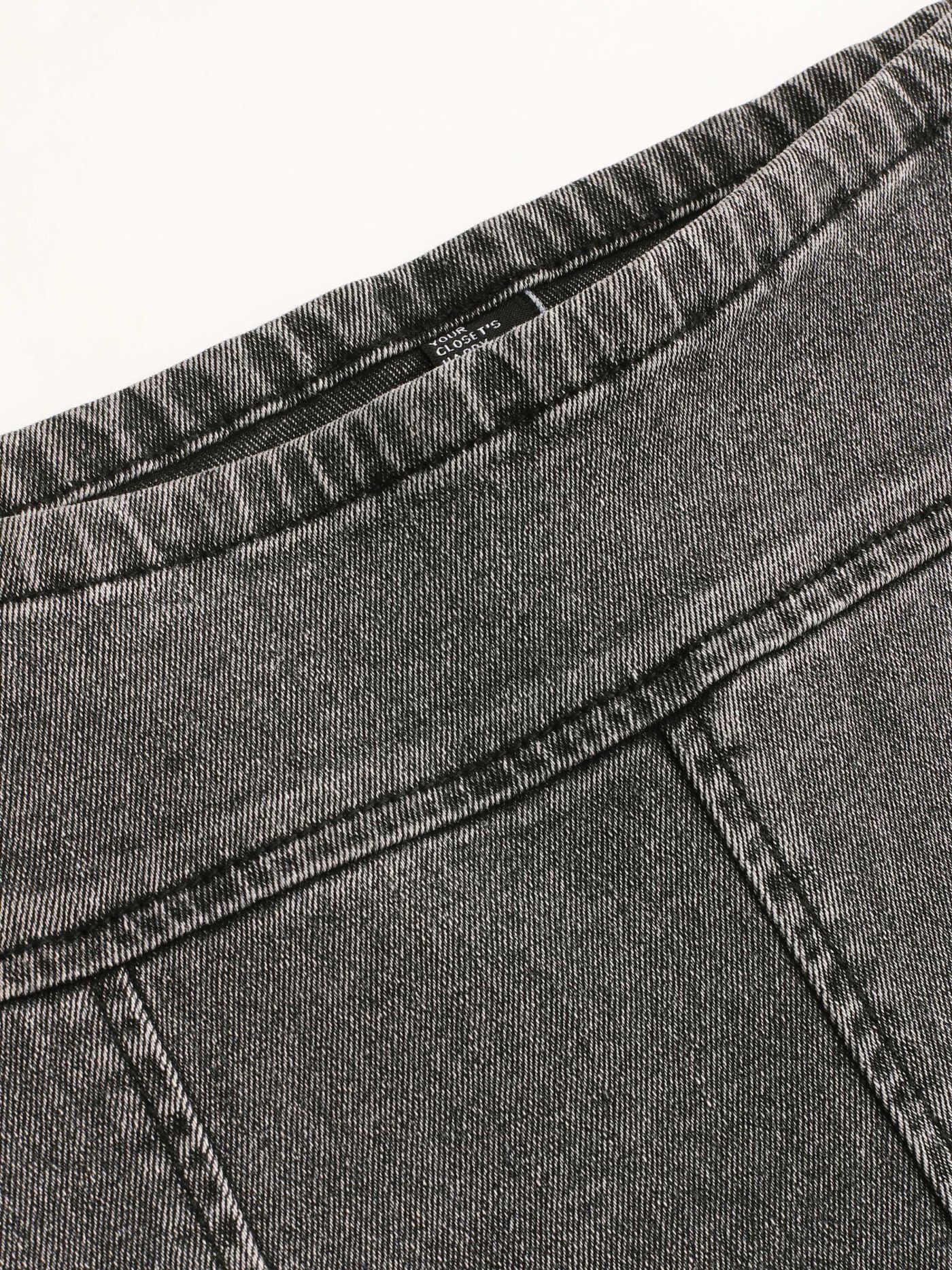 Jeans svasati a vita alta in denim