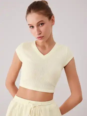 Solids Kurzarm-Crop-Top mit V-Ausschnitt