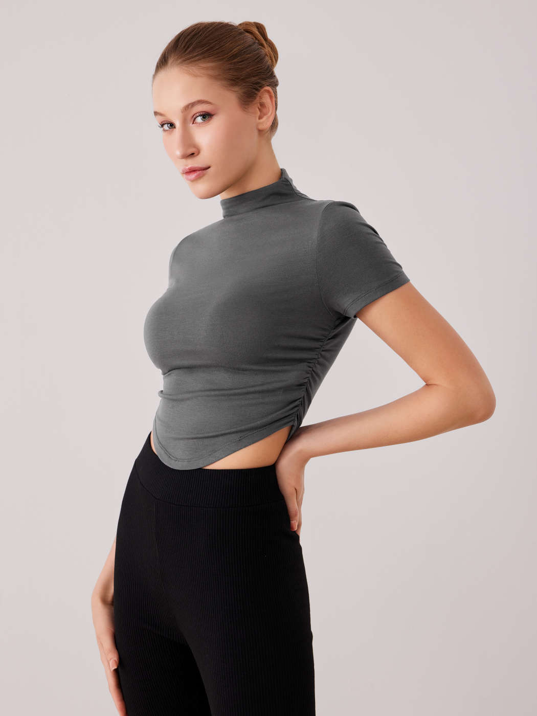 Felpa Crop Donna Con Cappuccio - Corta E Sexy In Poliestere E Viscosa - Foto 7