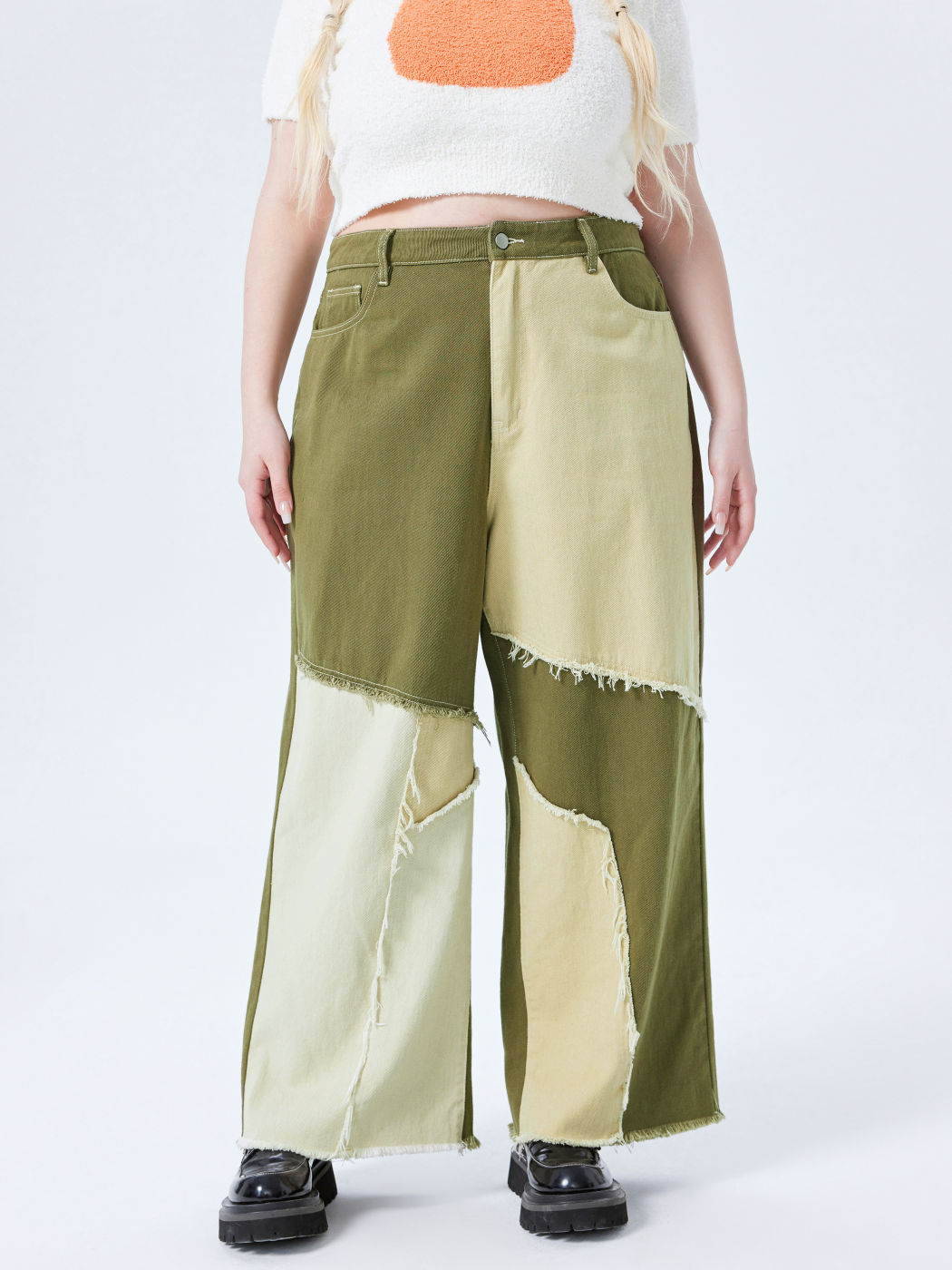 Curve & Plus Patchy Middle Waist Wide Leg Jeans For School Vacation