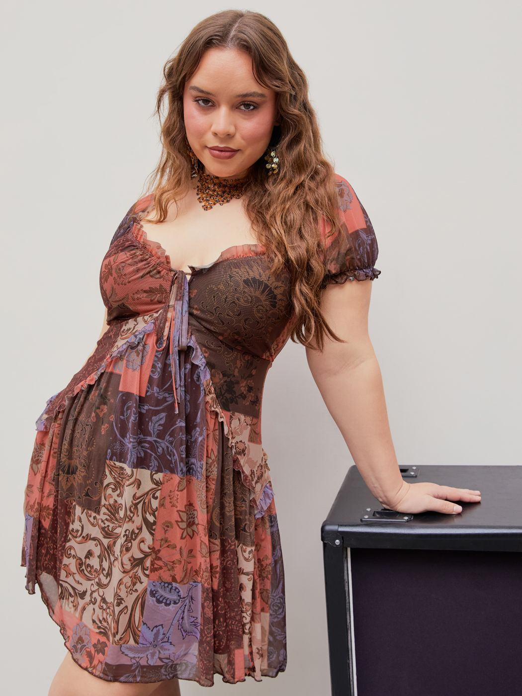 Paisley Sweetheart Minikleid aus gerüschtem Mesh Kurve & Plus