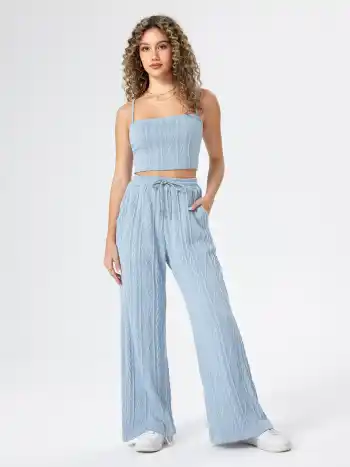  Gestricktes Cami Crop Top mit U-Ausschnitt