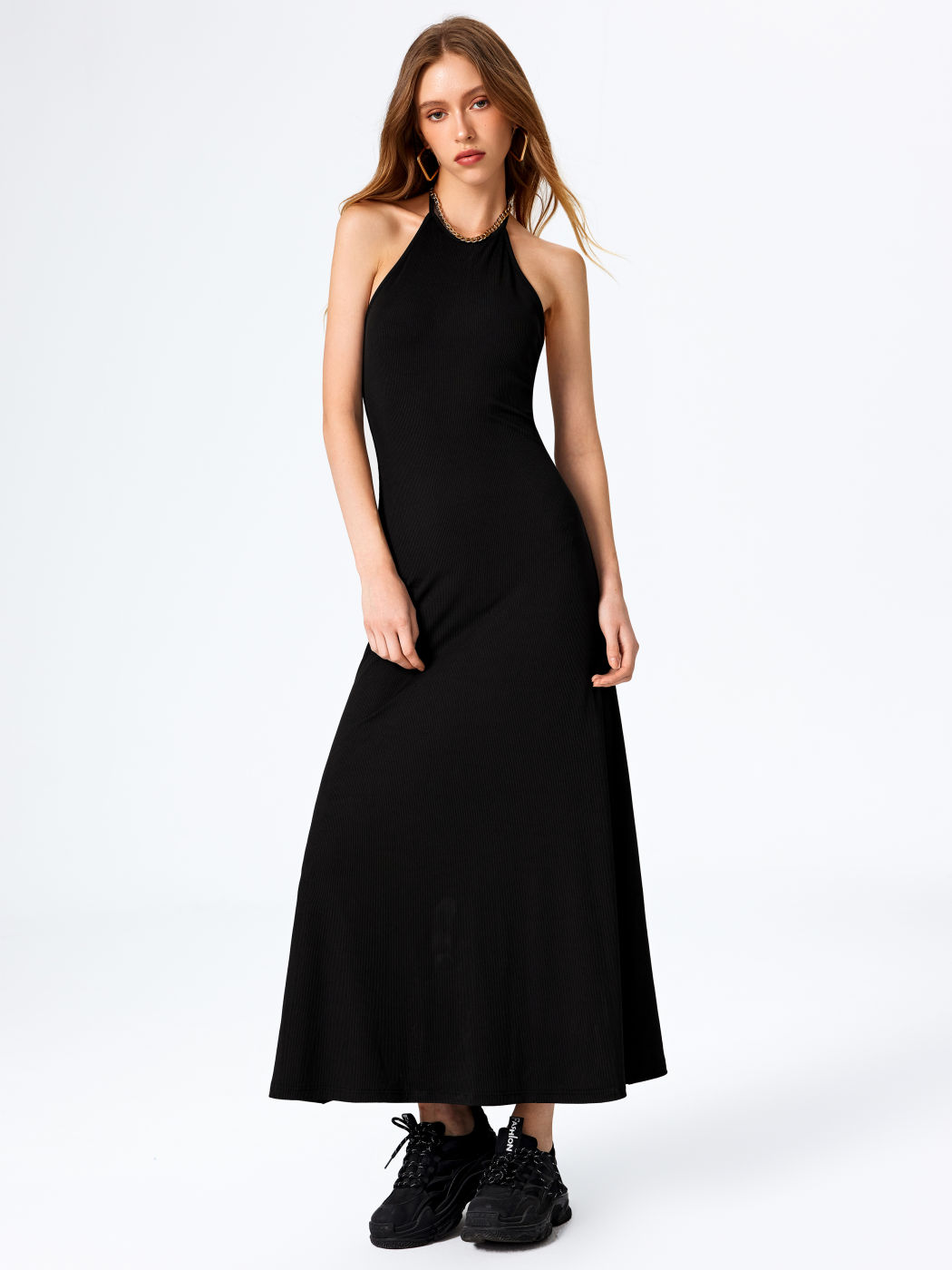 Sleeveless Halter Neckline Maxi Dress