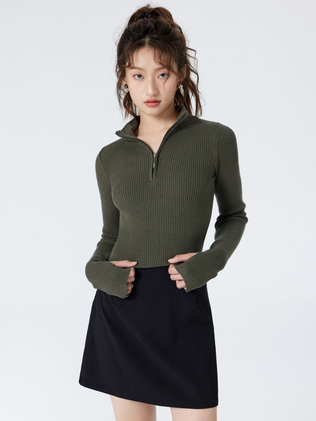 Solid Zipper Up Knitted Crop Top