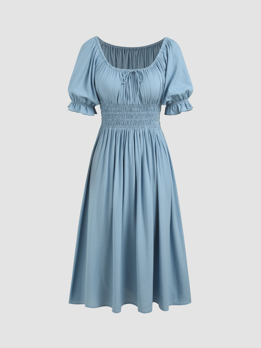 Gerafftes Maxikleid mit Rüschensaum