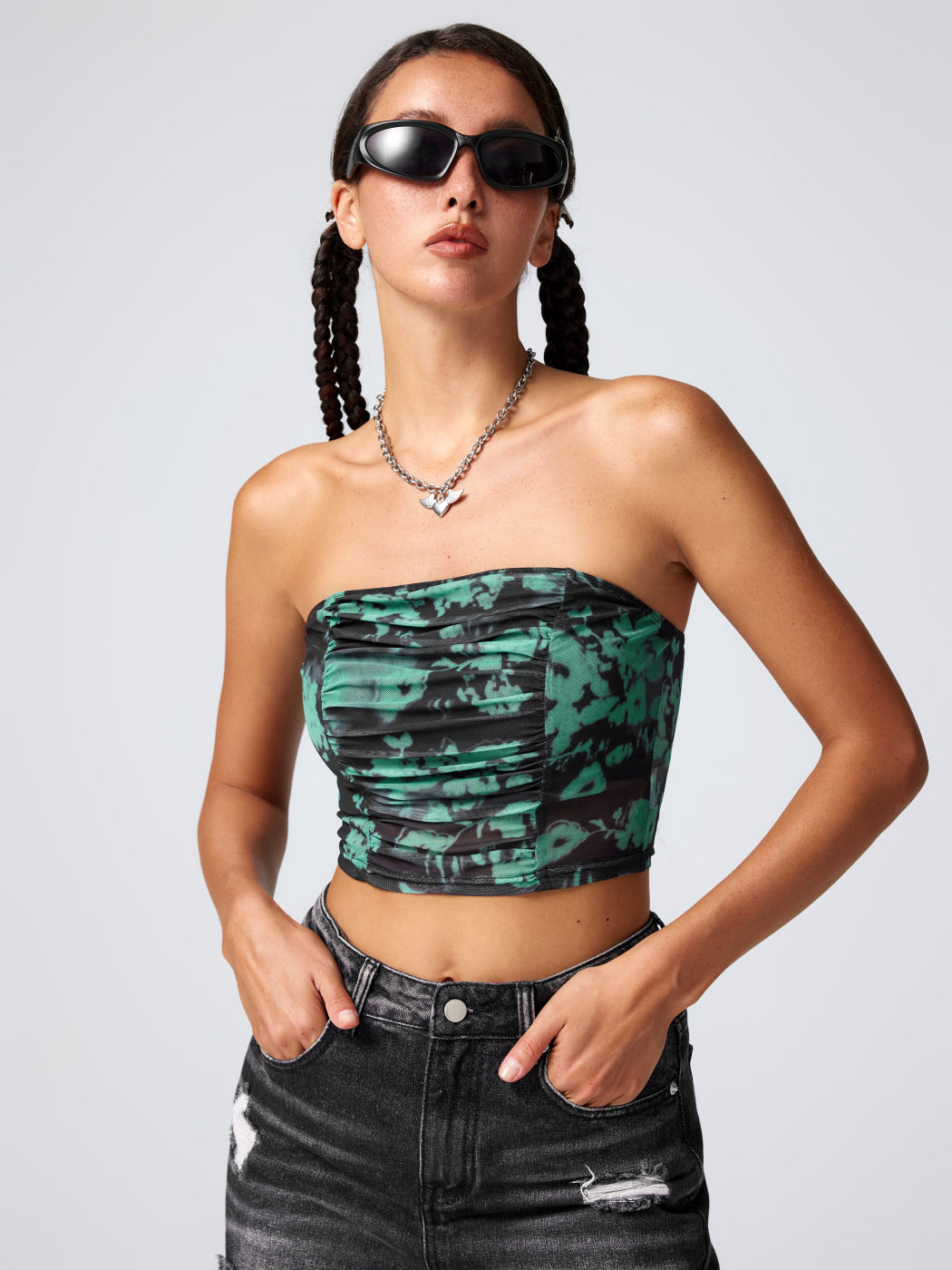 Geblümtes, gerüschtes Schlauch-Crop-Top