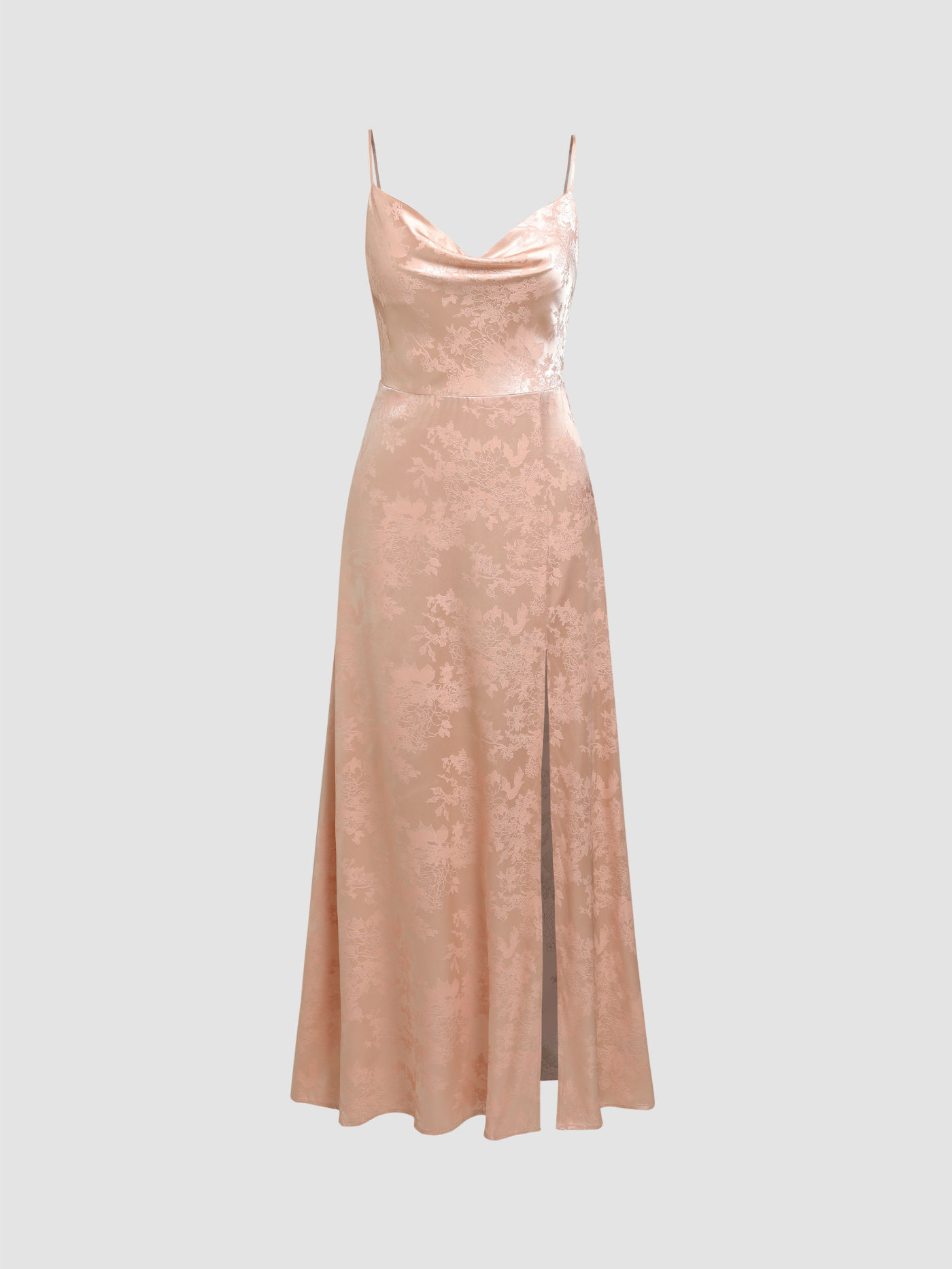 Robe longue satinée à col drapé et fente