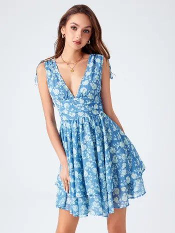 Robe mini à col en V à volants et motif floral