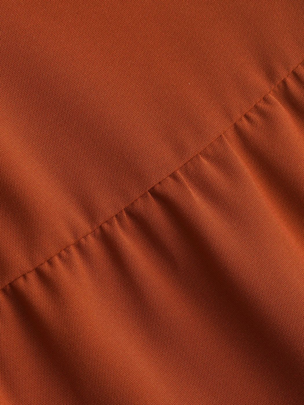Hose mit weitem Bein und gestufter elastischer Taille