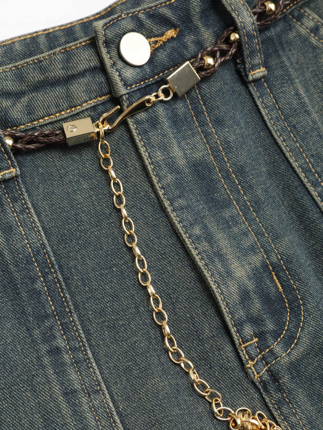 Mid Rise Washed Belted Wide Leg Jeans