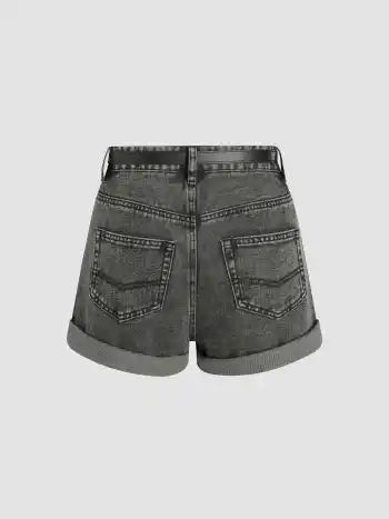 Jeansshorts mit Gürtel