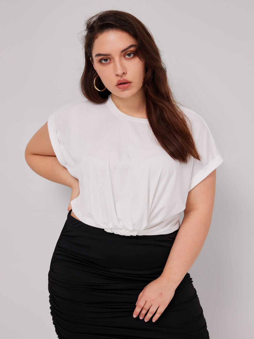 Crop-Top mit Knoten Kurve & Plus