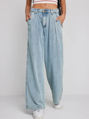 Jeans a gamba larga plissettati a vita media in denim