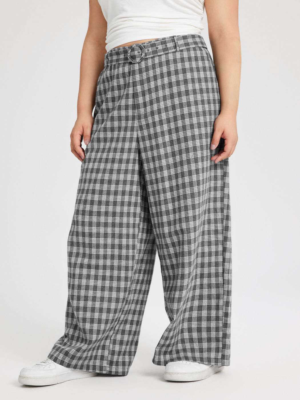 Karierte Hose mit geradem Bein und Gürtel Kurve & Plus