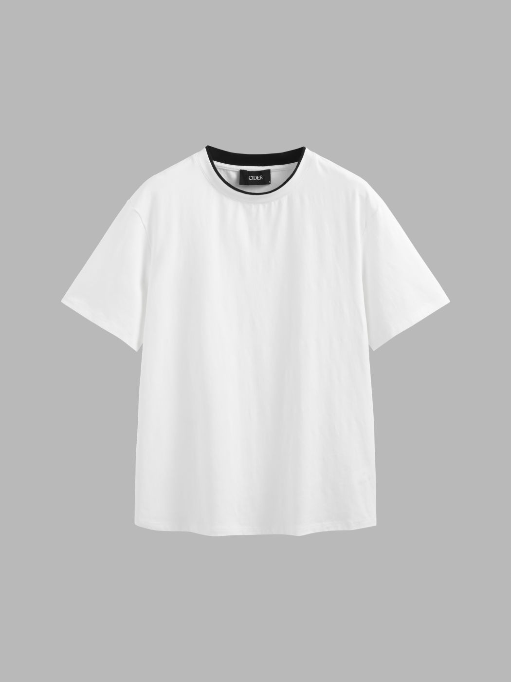 Kurzarm-T-Shirt mit Kontrastbesatz