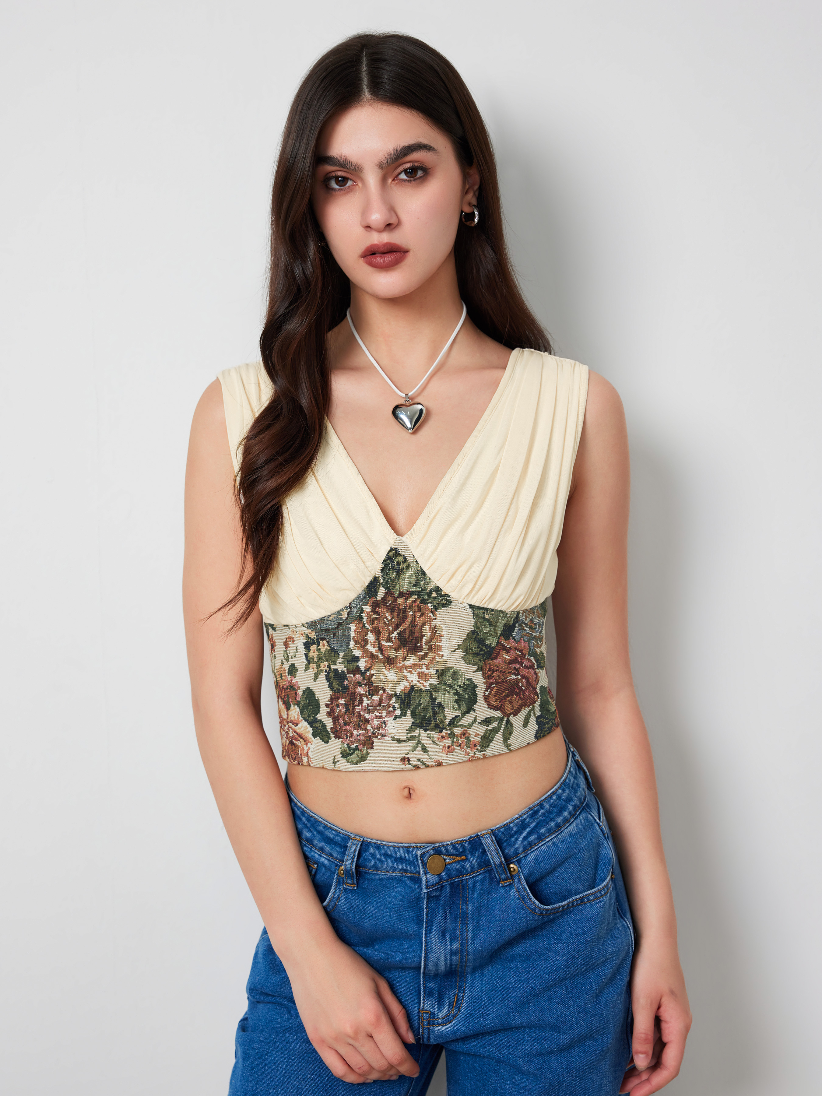 Floral Ruched V-neck Lace Crop Top - Cider