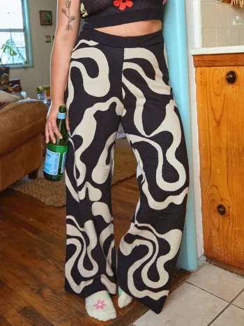 Everyday Illusion Psychedelic Swirl Knit Trousers Curve & Plus
