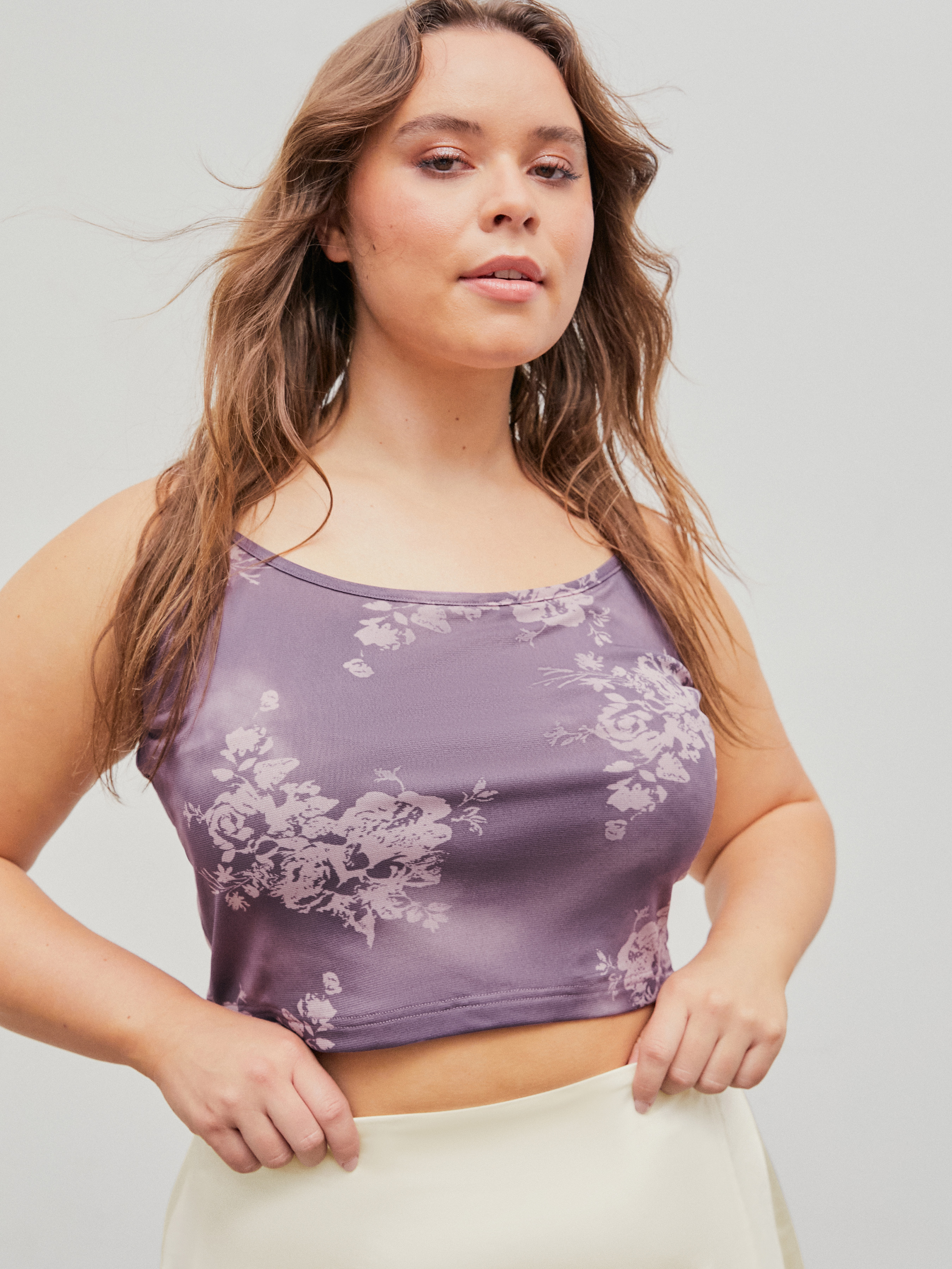 Floral U-neckline Crop Cami Top Curve & Plus