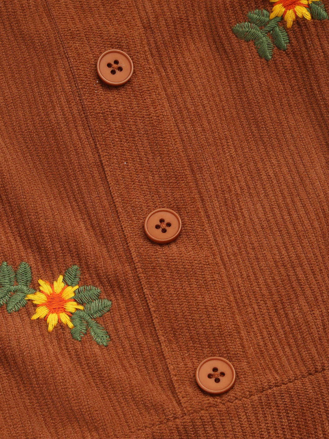 Cord-Minikleid mit floraler Schnalle