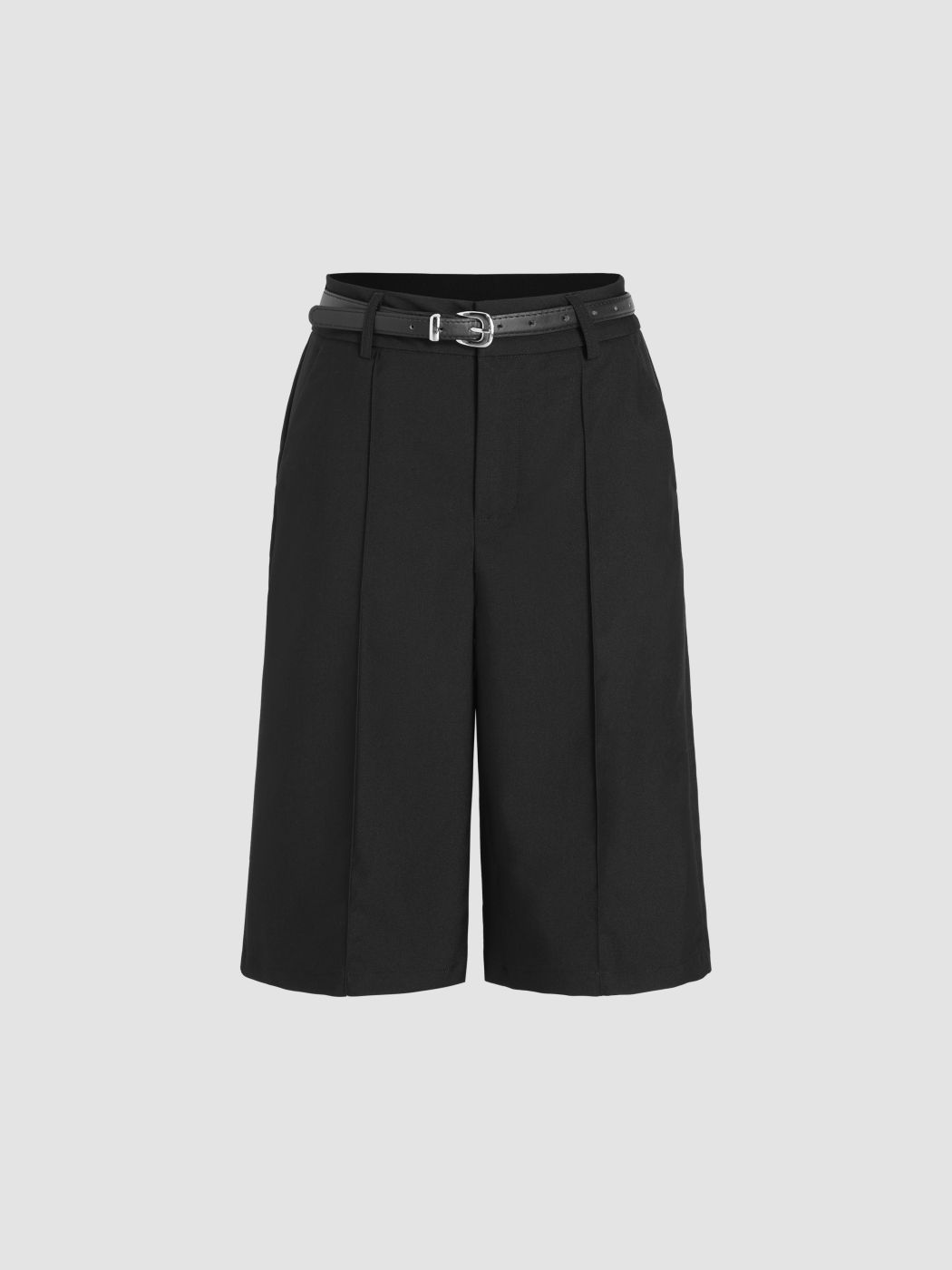 Plissee-Shorts mit Gürtel