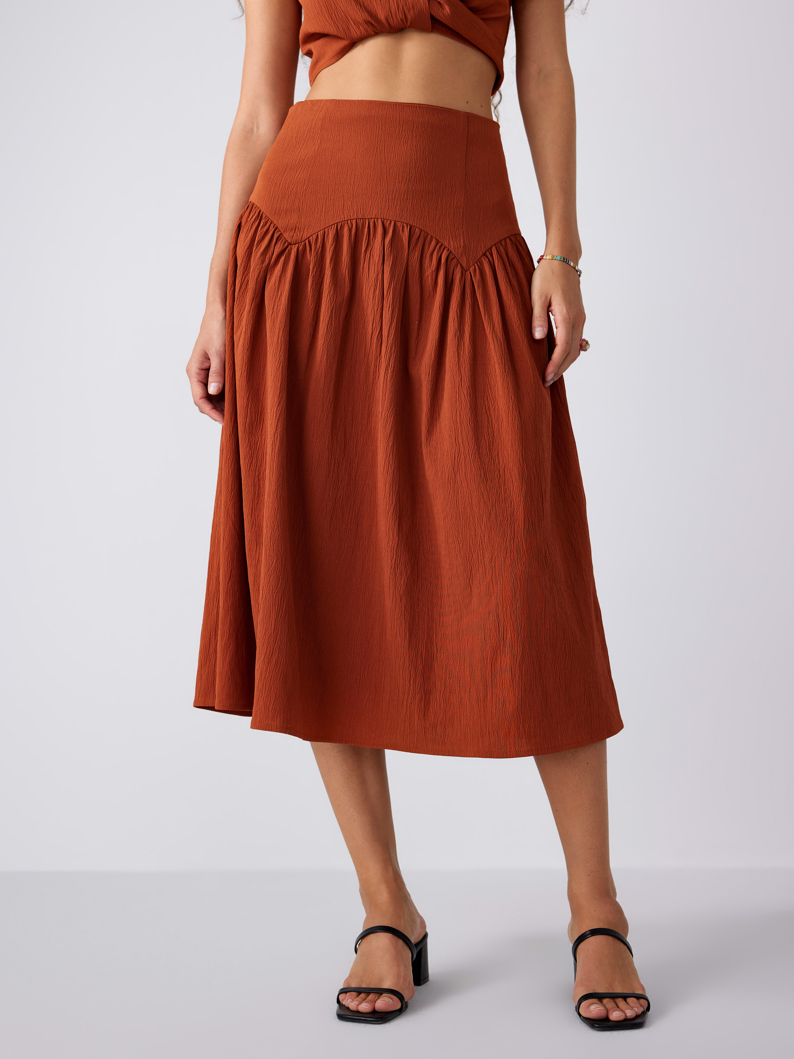 Mid Waist Ruffle Maxi Skirt Cider
