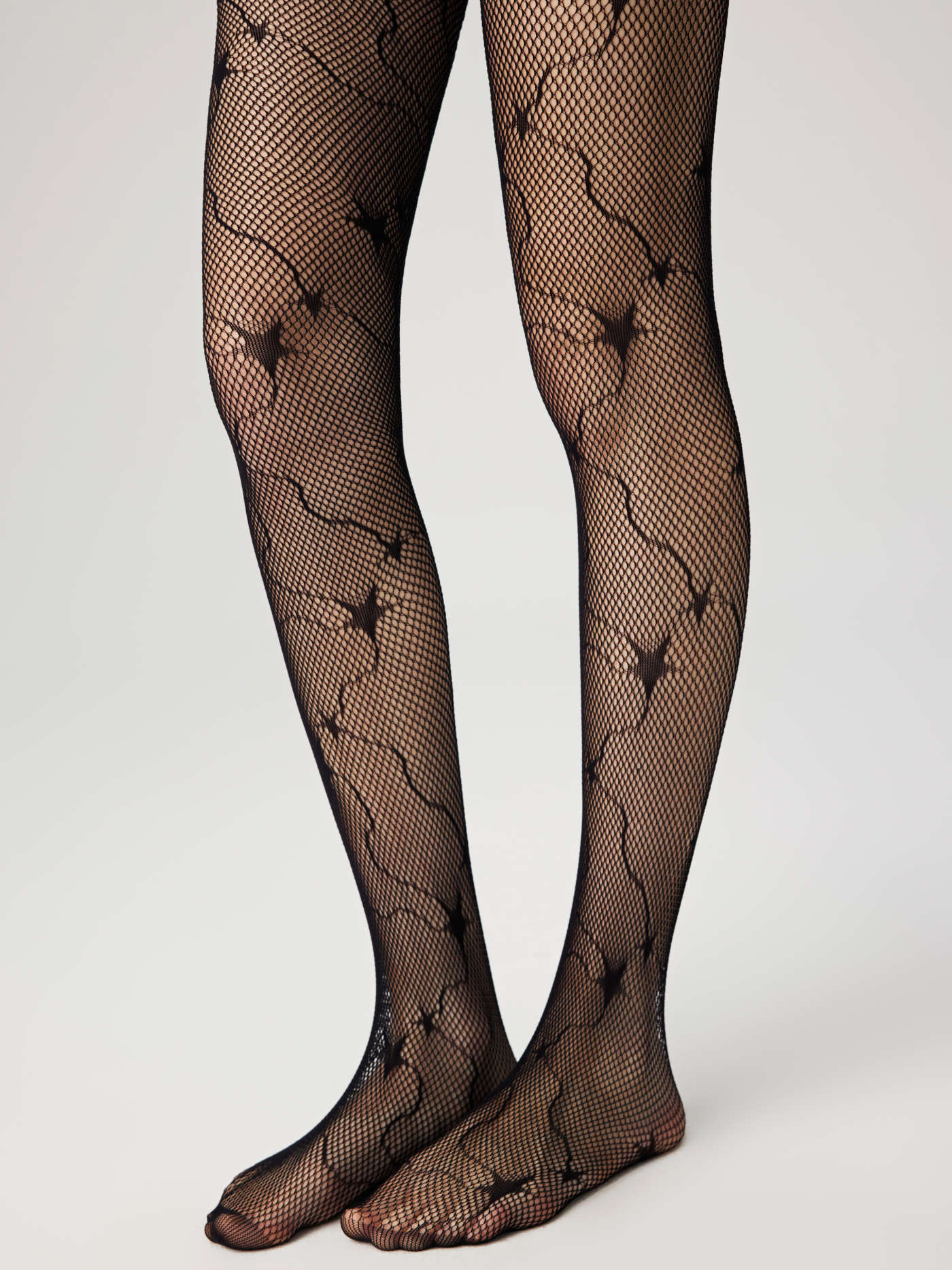 Star Pattern Fishnet Tights