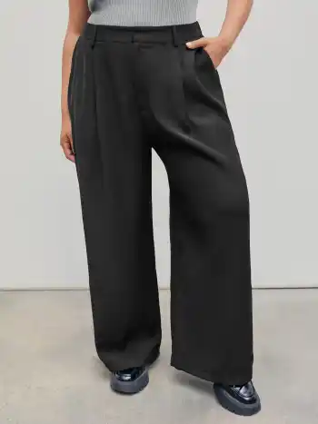 Mid Waist Pleated Pocket Wide Leg Pants Curve & Plus