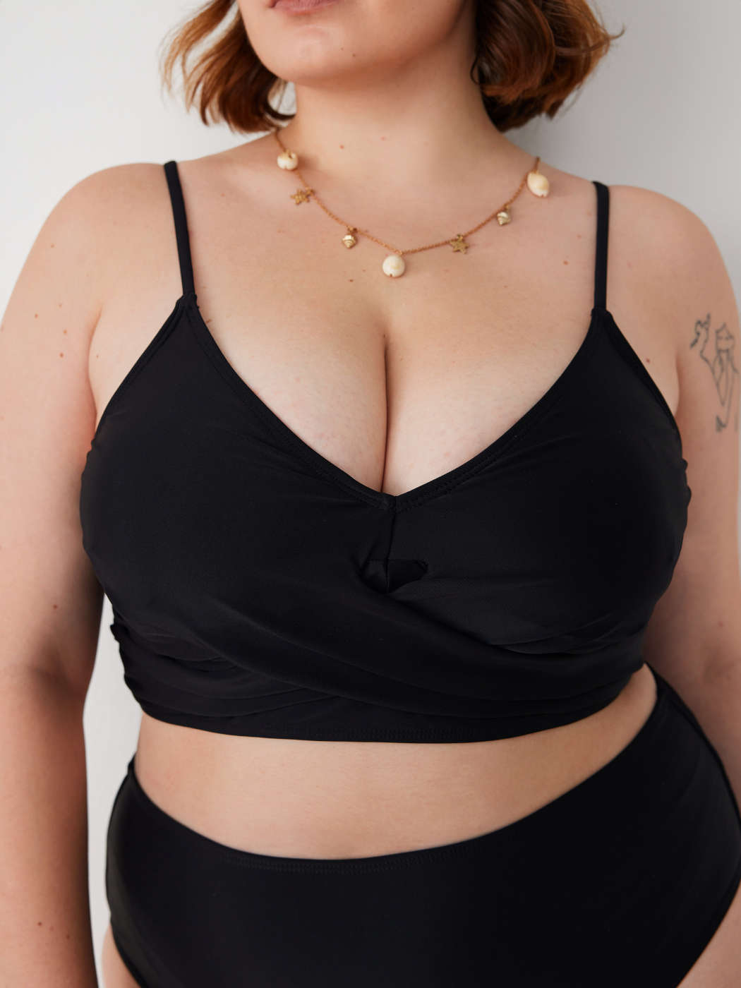 Shape Black Ruched Strappy Crop Top, Curve