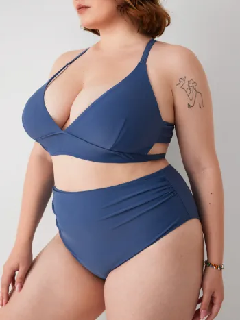 Bikini con Control de Abdomen y Lazo en la Espalda Curvy