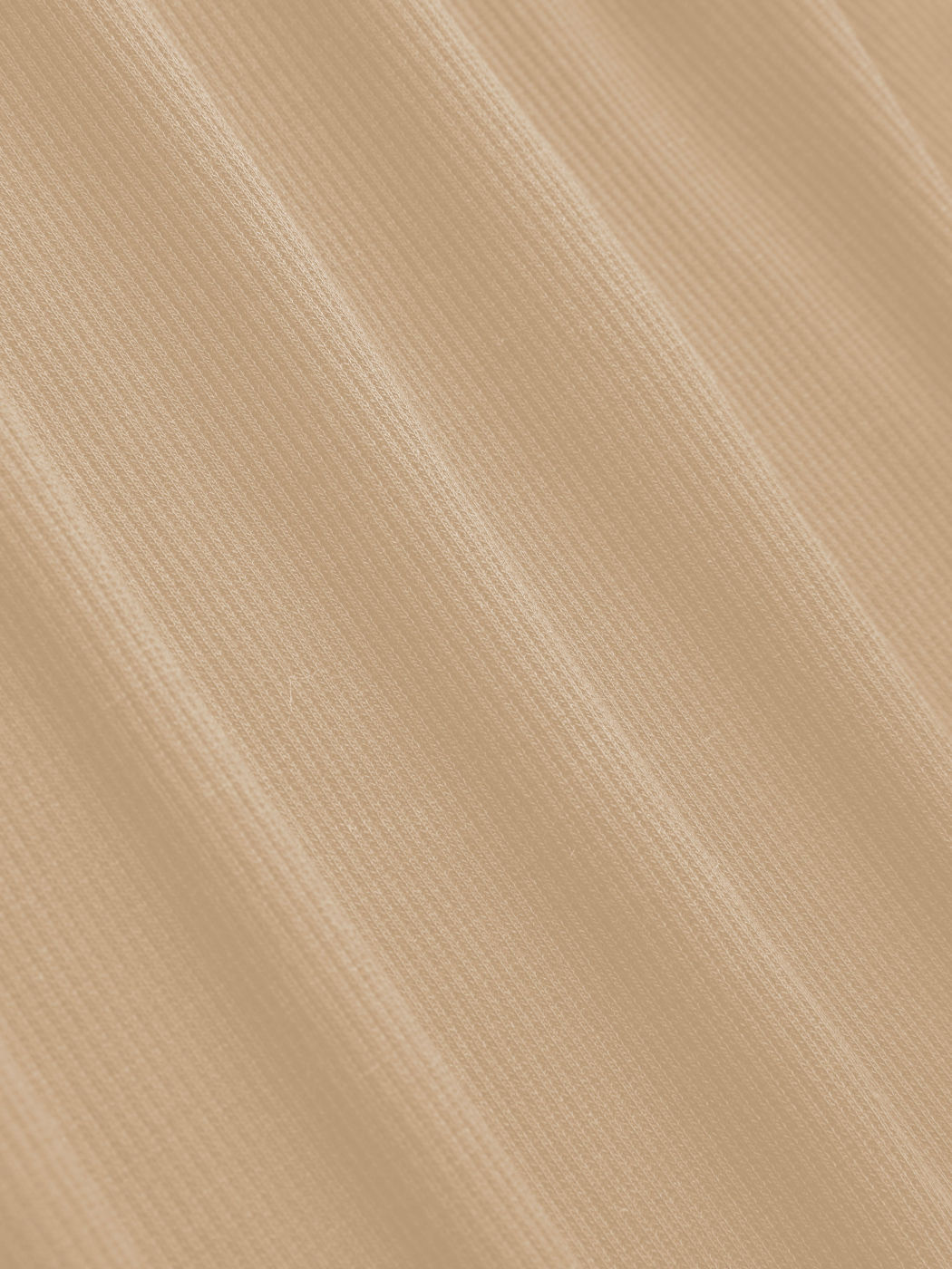 Gerafftes Minikleid mit asymmetrischem Ausschnitt