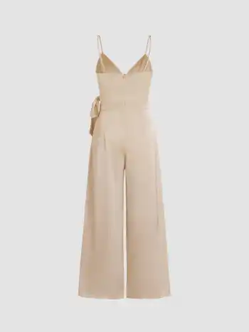 Geknoteter, plissierter Overall mit weitem Bein aus Satin
