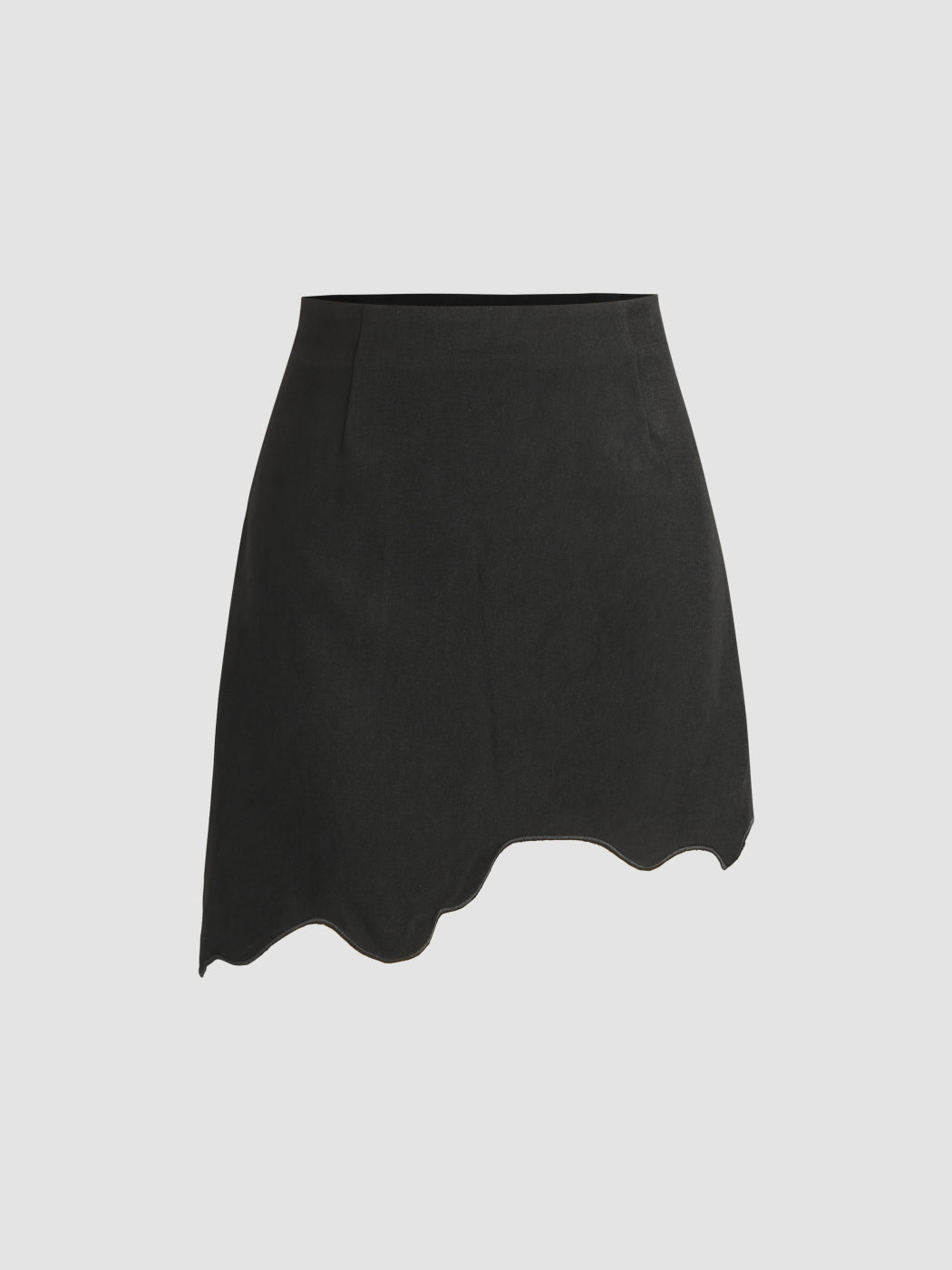 Asymmetrischer Minirock mit mittlerer Taille