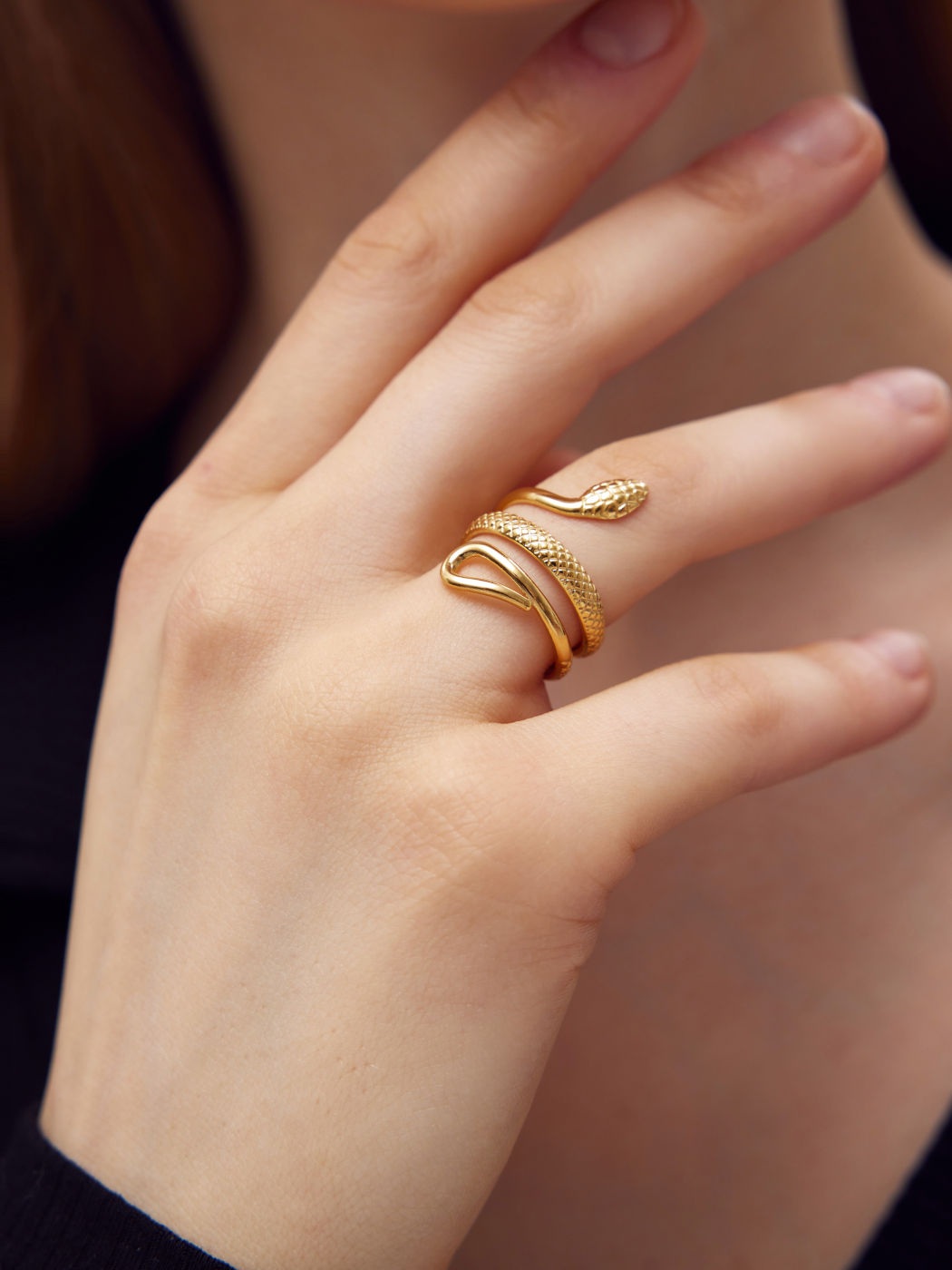 Ring mit Schlangendesign