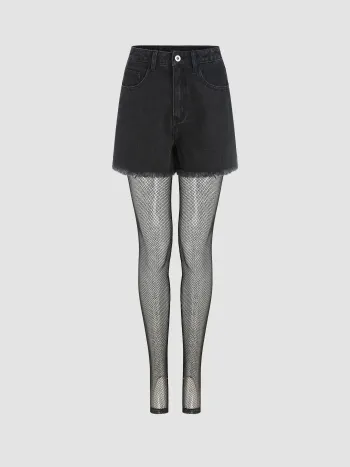 Hochdehnbare Denim-Mid-Waist-Mini-Shorts mit Netzstrumpfhosen