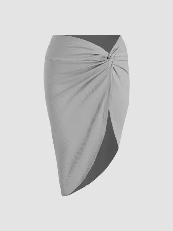 Gonna midi a coste solide con orlo asimmetrico arricciato Curve & Plus