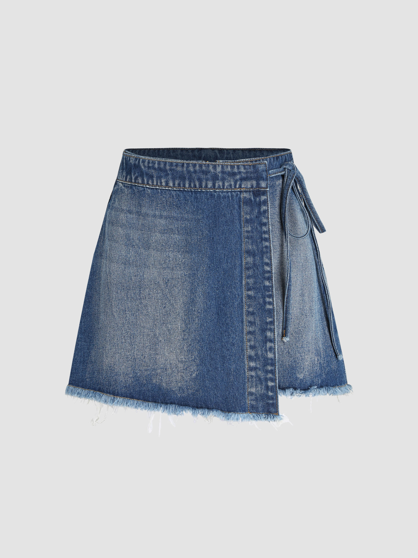 Pantaloncini strappati in denim solido